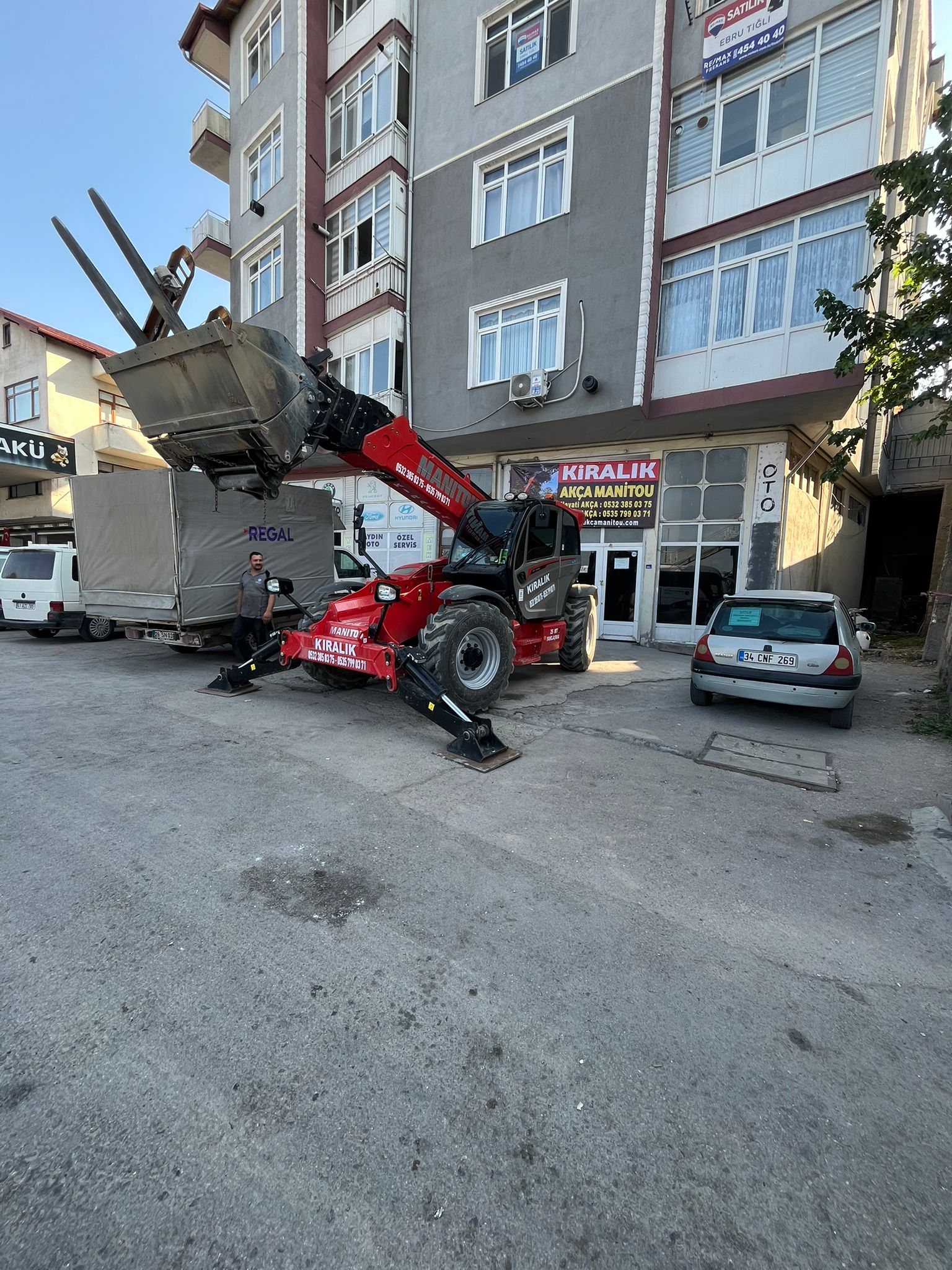 Sepetli Manitou Vinç Kiralama Kocaeli